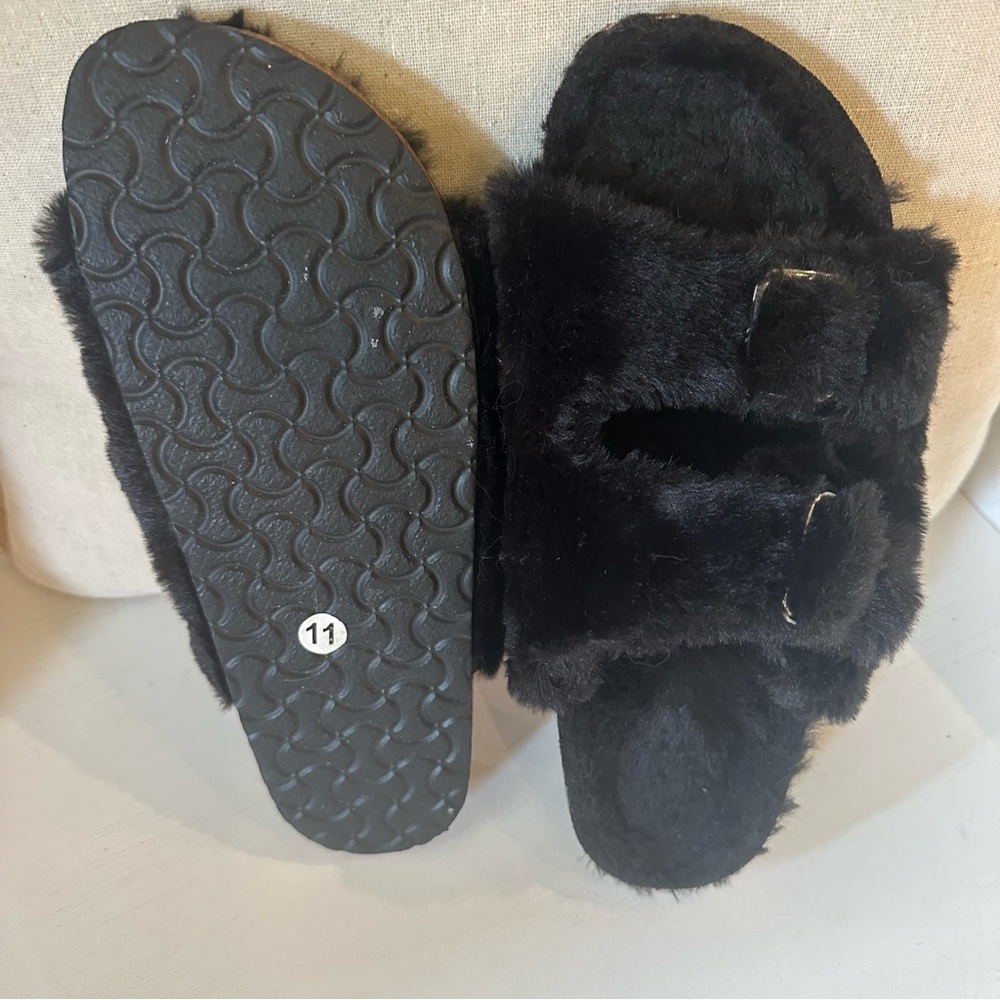 Fuzzy Black Slide Sandals View 4